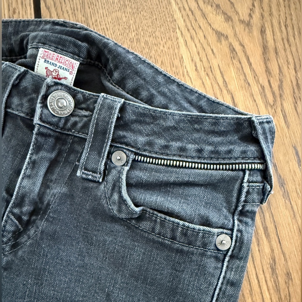 True Religion rare “Zipper Edge” Jeans (Early 2010s)- Y2K aesthetic